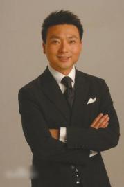 42岁康辉接替李瑞英 央视播音部工作以后他来管