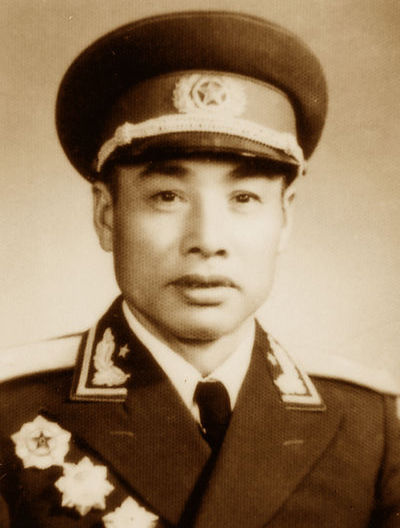 102꿪ٽ վ侴