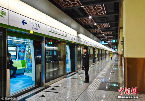 资料图：北京地铁16号线。图片来源：视觉中国